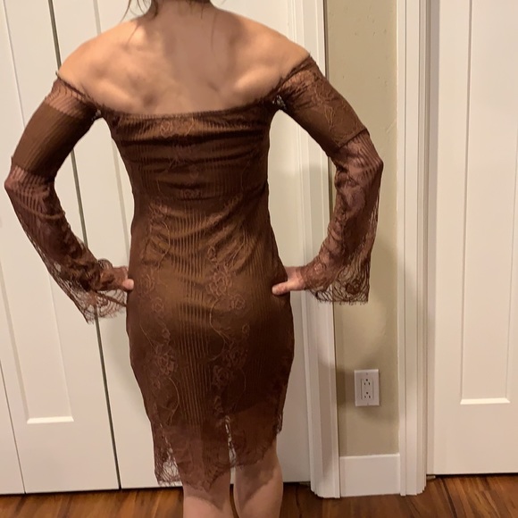 NWOT Lacey Dress - Picture 5 of 9